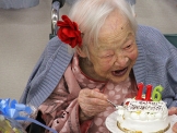 أكبر معمرة في العالم تحتفل بعيد ميلادها الـ 116